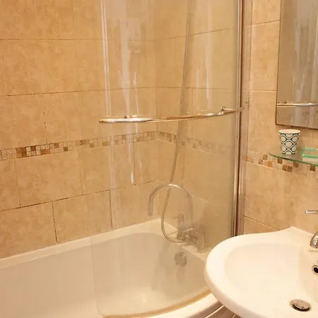 Διαμέρισμα 1 Bedroom With Beautiful Garden Μπρίστολ